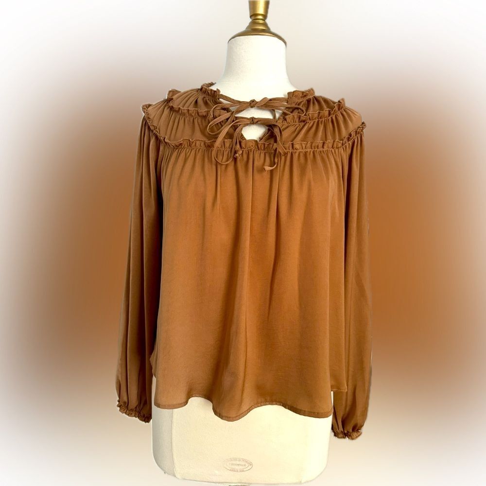 Practically new! Thread & Clover fun & flowy multi-tie top!